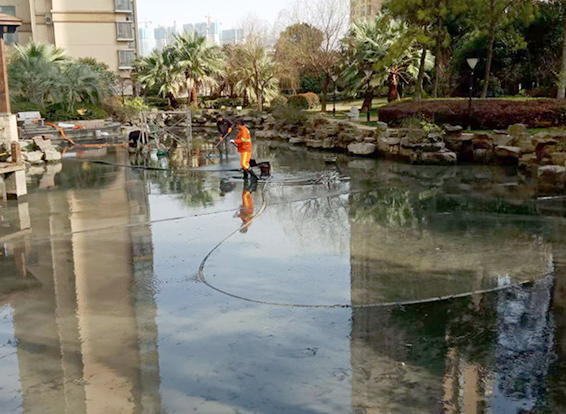 井陉矿景观池淤泥清理